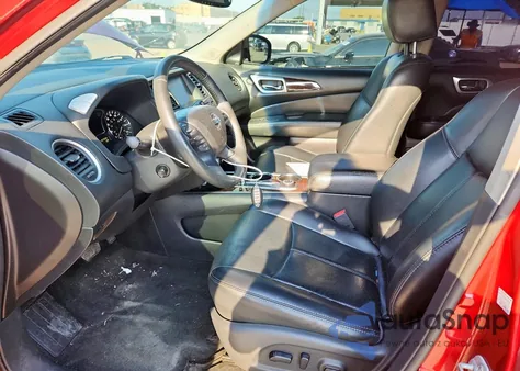 2015 Nissan Pathfinder S z USA, uszkodzony, nr VIN 5N1AR2MM7FC714441